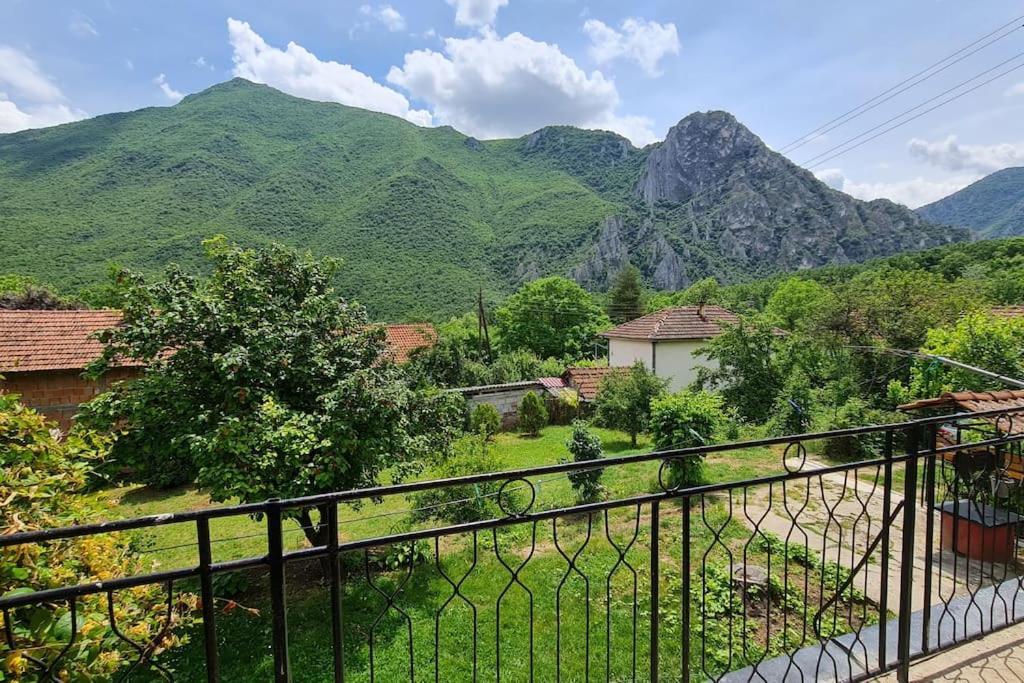 Ilis House Matka Skopje Exterior foto